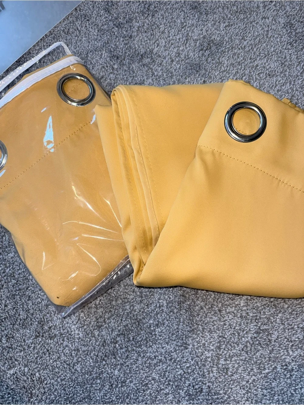 N/A solid yellow